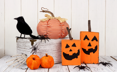 Chic and Elegant Halloween Decor