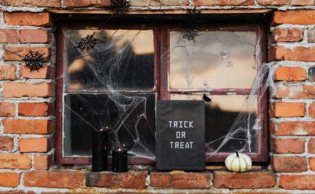 Halloween Window Decoration Ideas